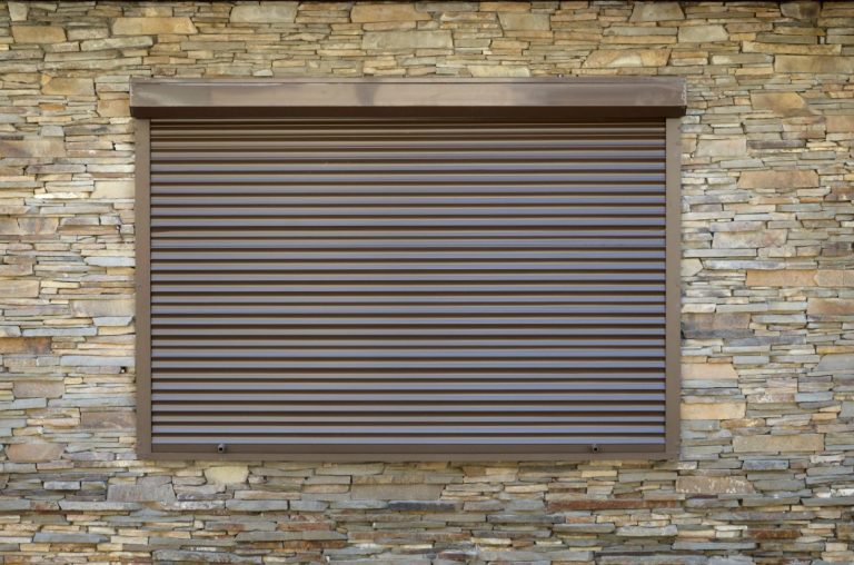 Comment réussir l’installation de volets roulants chez vous ?