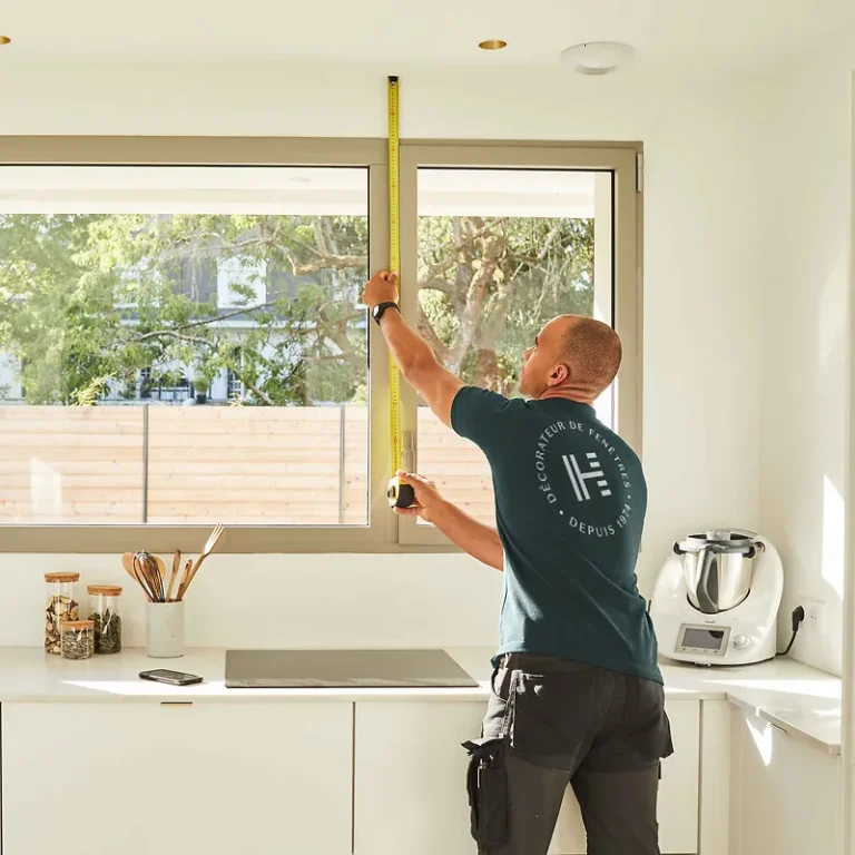 Pourquoi faire poser un rideau thermique sur mesure ?