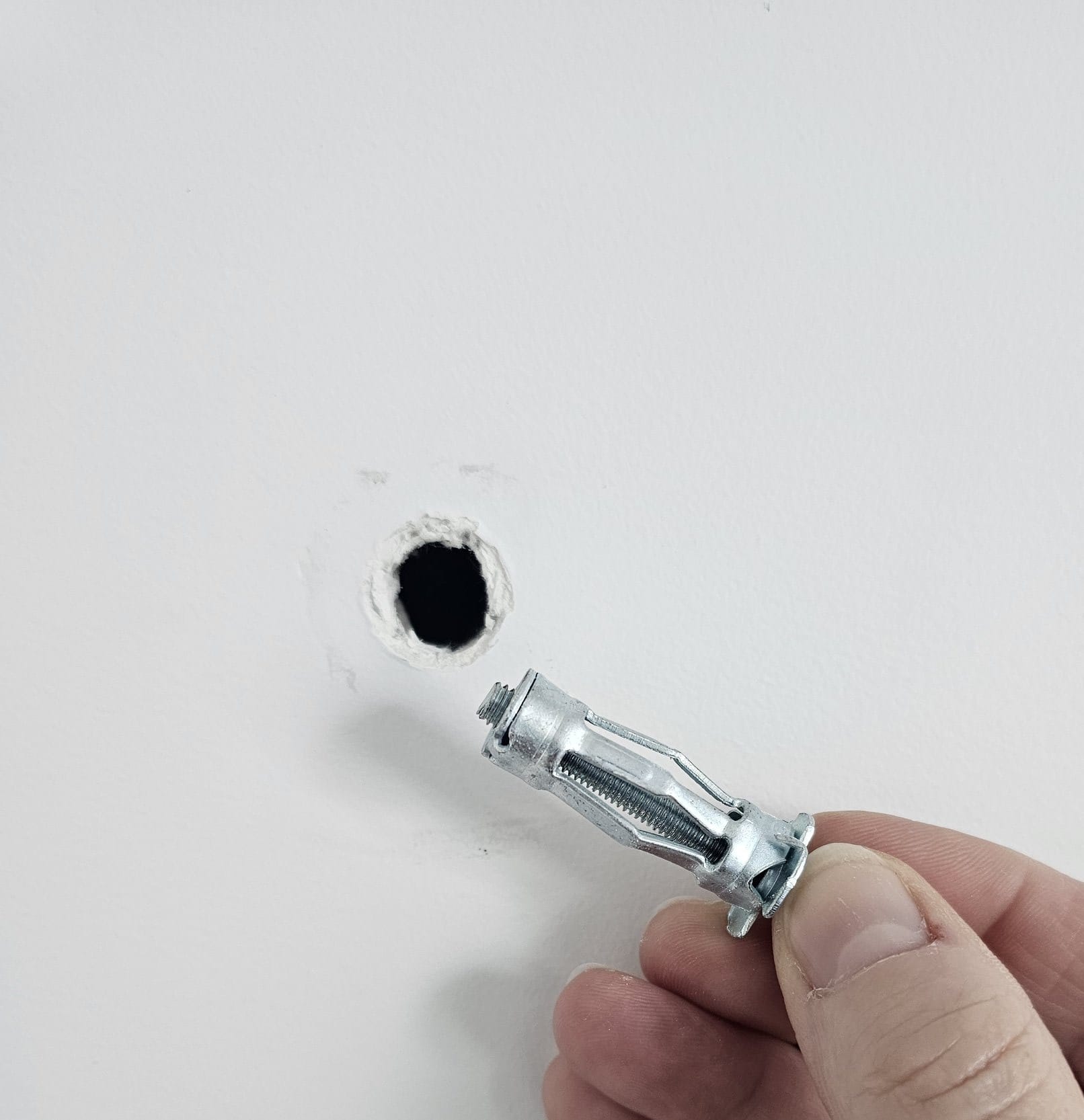 Choosing the right size molly anchor for ba13: tips and tricks on the ground